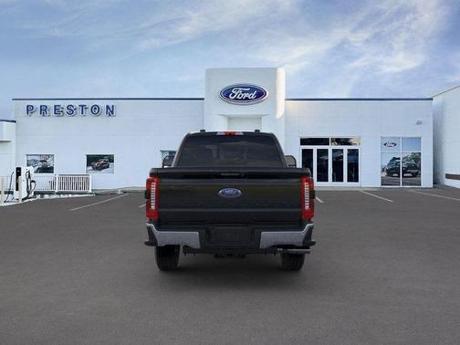 2025 Ford F-350 Lariat Super Duty