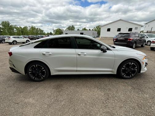 2021 Kia K5 GT-Line