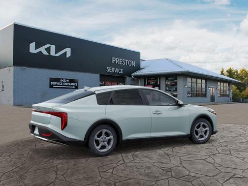 2025 Kia K4 LXS