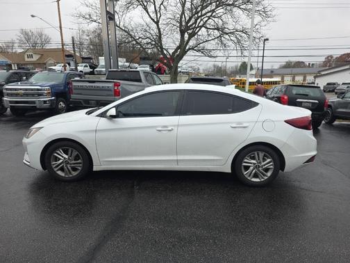 2020 Hyundai ELANTRA SEL