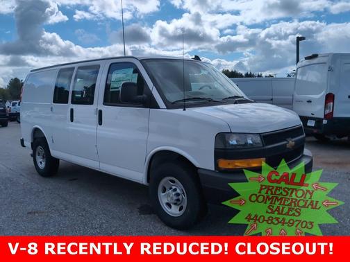 2025 Chevrolet Express 3500 Work Van