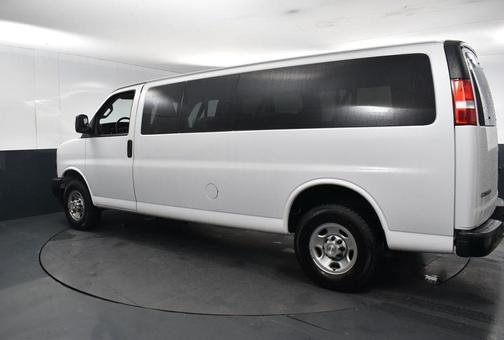 2022 Chevrolet Express 3500 LS