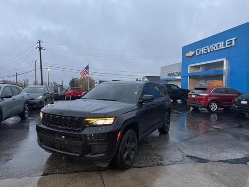 2023 Jeep Grand Cherokee L Laredo