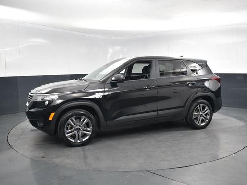 2023 Kia Seltos LX