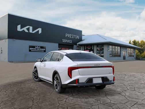 2025 Kia K4 GT-Line