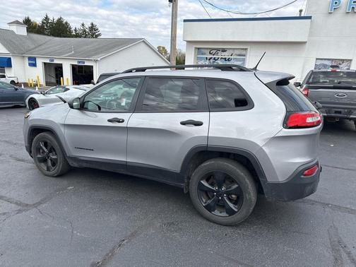 2016 Jeep Cherokee Altitude