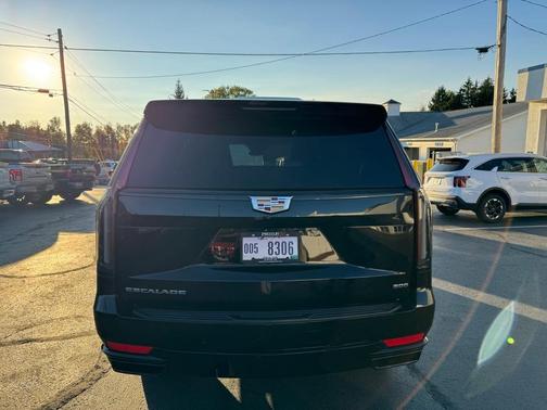 2022 Cadillac Escalade Sport