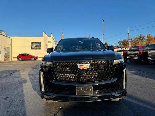 2022 Cadillac Escalade Sport