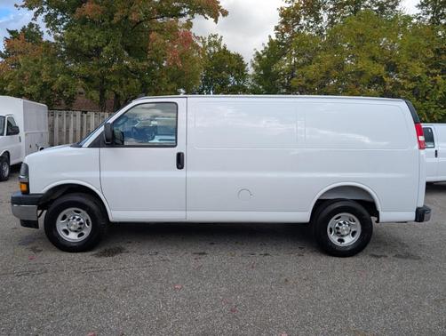 2025 Chevrolet Express 2500 Work Van