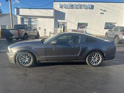 2014 Ford Mustang V6