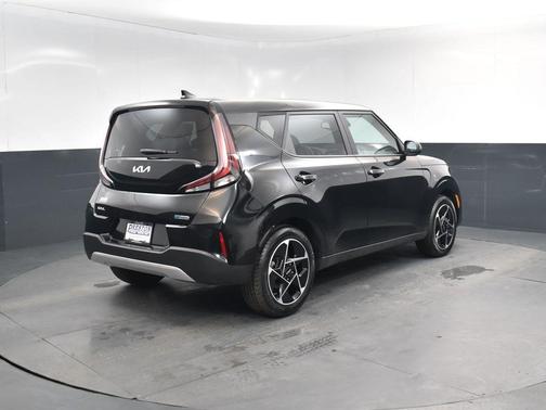 2023 Kia Soul EX