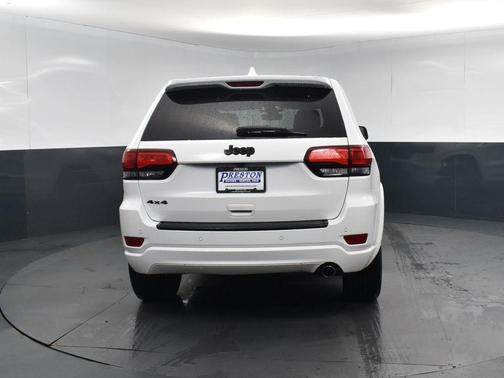 2017 Jeep Grand Cherokee Altitude