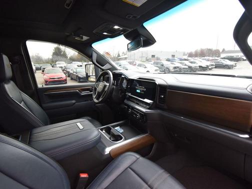 2024 Chevrolet Silverado 3500 High Country