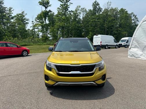 2022 Kia Seltos S