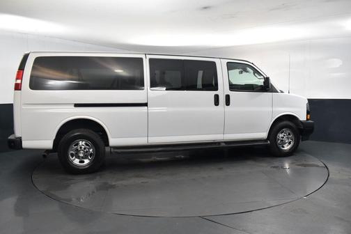2022 Chevrolet Express 3500 LS