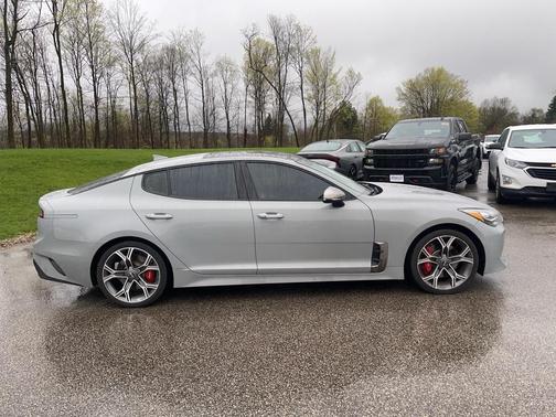 2019 Kia Stinger GT2