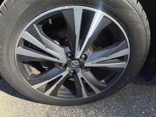 2019 Nissan Pathfinder Platinum