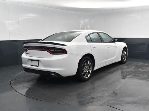 2017 Dodge Charger SE