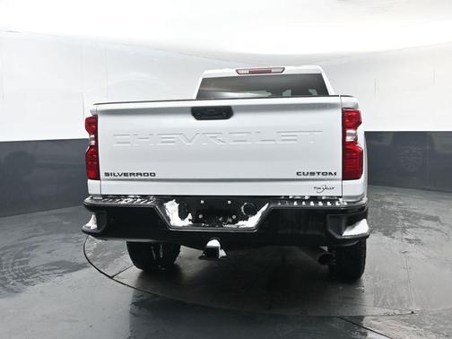 2025 Chevrolet Silverado 2500 Custom