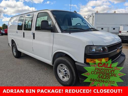 2025 Chevrolet Express 3500 Work Van