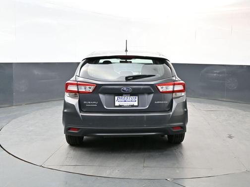 Magnetite Gray Metallic 2018 Subaru Impreza 2.0i