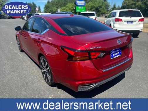 2020 Nissan Altima SR FWD