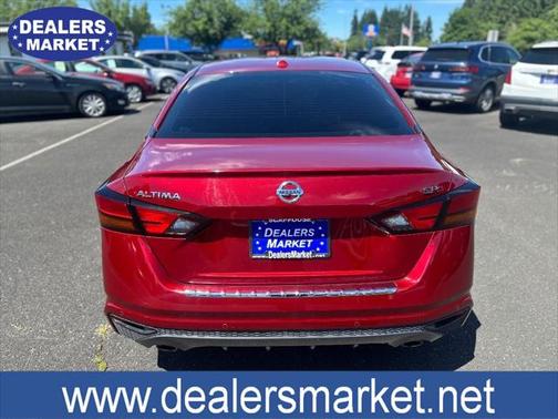2020 Nissan Altima SR FWD
