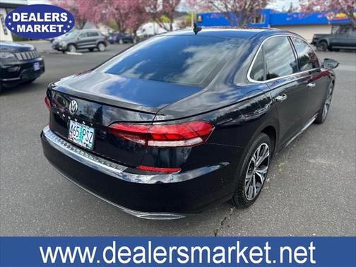 2021 Volkswagen Passat 2.0T SE