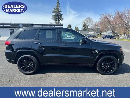 2022 Jeep Grand Cherokee Laredo