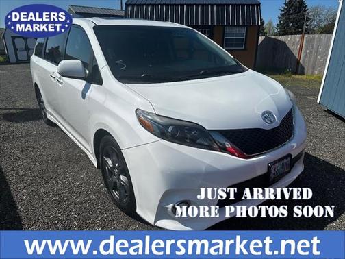 2017 Toyota Sienna SE