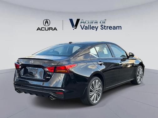 2025 Nissan Altima SL