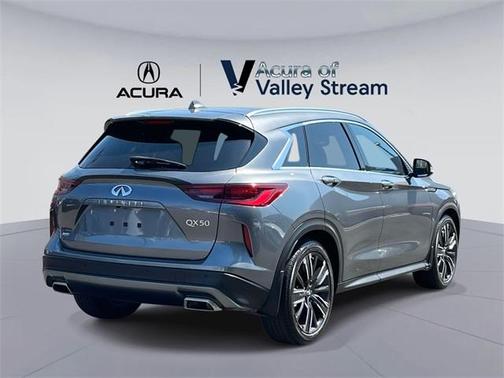 2022 INFINITI QX50 Luxe