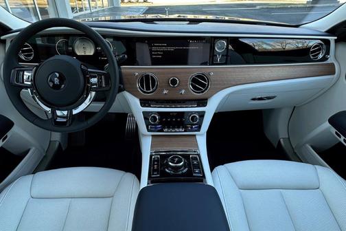 2025 Rolls-Royce Ghost Series II