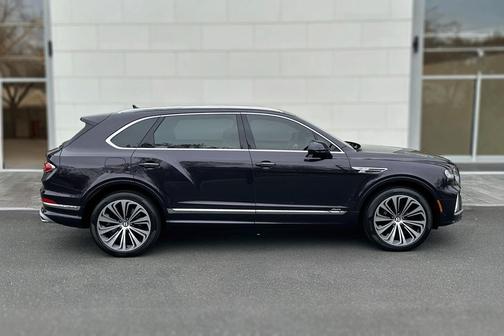 2024 Bentley Bentayga Azure V8