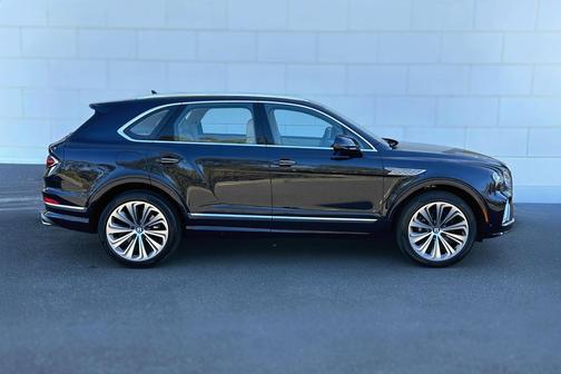 2025 Bentley Bentayga Atelier
