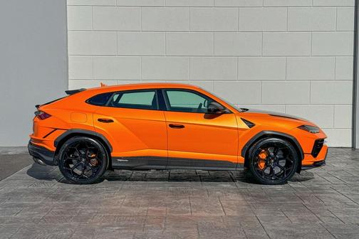2024 Lamborghini Urus Performante