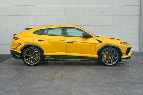 2024 Lamborghini Urus Performante