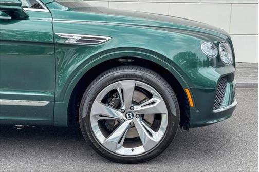 2023 Bentley Bentayga V8