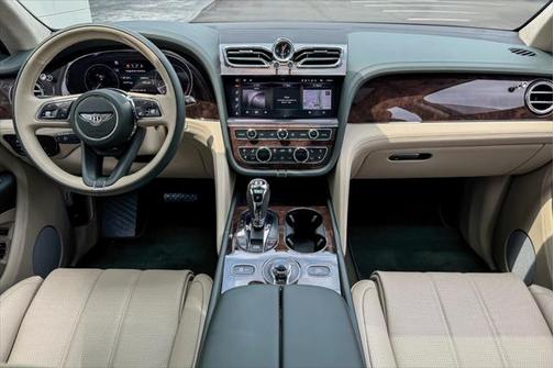 2023 Bentley Bentayga V8