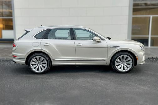 2022 Bentley Bentayga V8