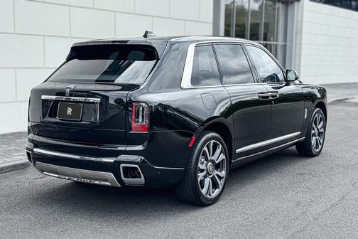 2025 Rolls-Royce Cullinan Series II