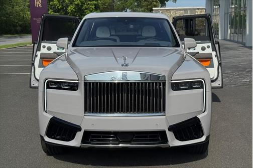2025 Rolls-Royce Cullinan Series II