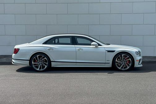 2025 Bentley Flying Spur Speed