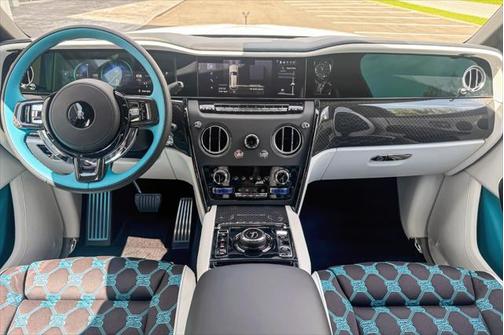 2025 Rolls-Royce Cullinan Black Badge