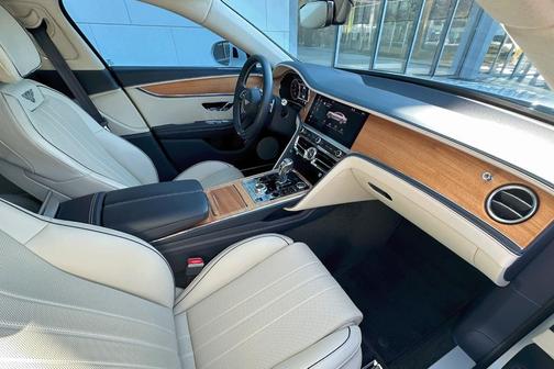 2022 Bentley Flying Spur V8