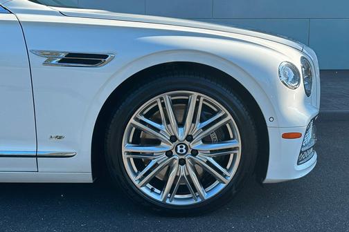 2022 Bentley Flying Spur V8