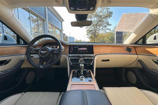 2022 Bentley Flying Spur V8