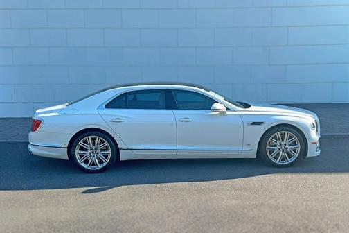 2022 Bentley Flying Spur V8