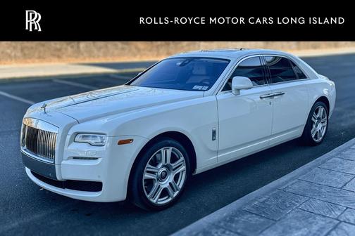 2016 Rolls-Royce Ghost Sedan