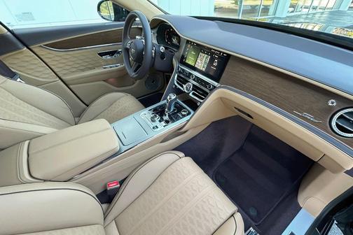 2025 Bentley Flying Spur Speed